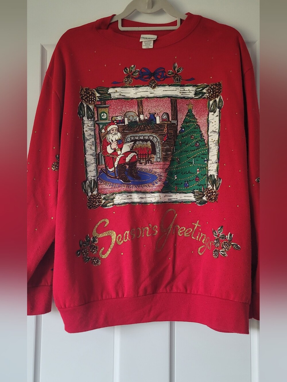 Vintage Holiday Time Red 'Season's Greetings' Santa Christmas Sweatshirt